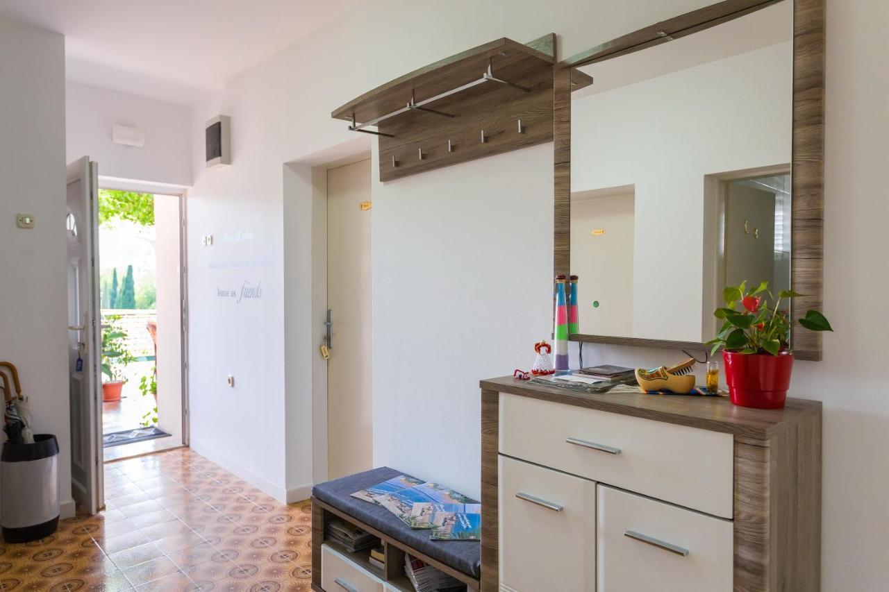 Studio Apartment Boksic Млини Экстерьер фото