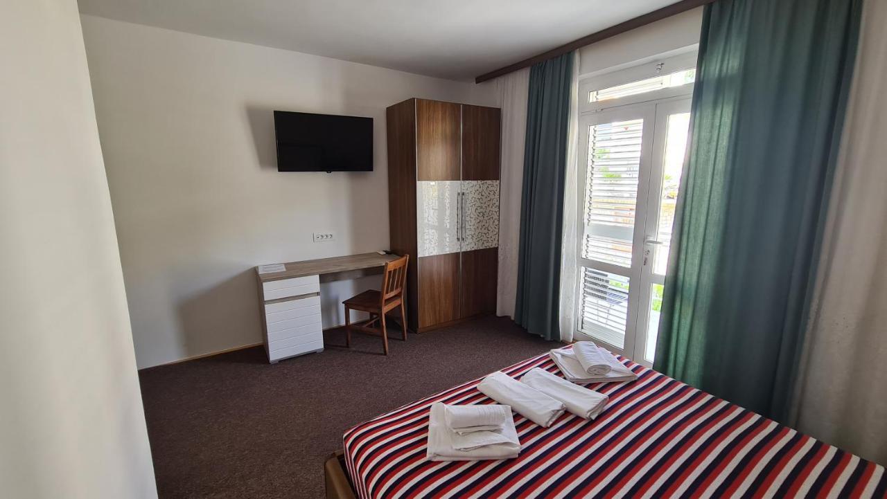 Studio Apartment Boksic Млини Экстерьер фото
